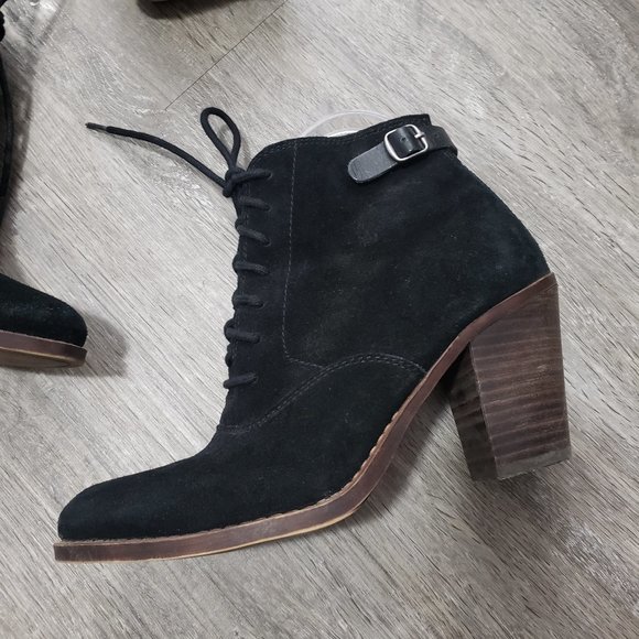 Lucky Brand Echoh Black Suede Booties Sz 8 - Picture 7 of 9